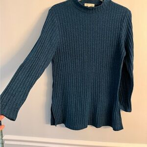 Elegant Blue Ribbed Sweater